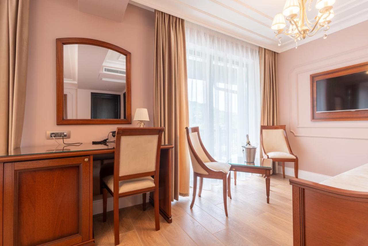 Gabriela Hotel