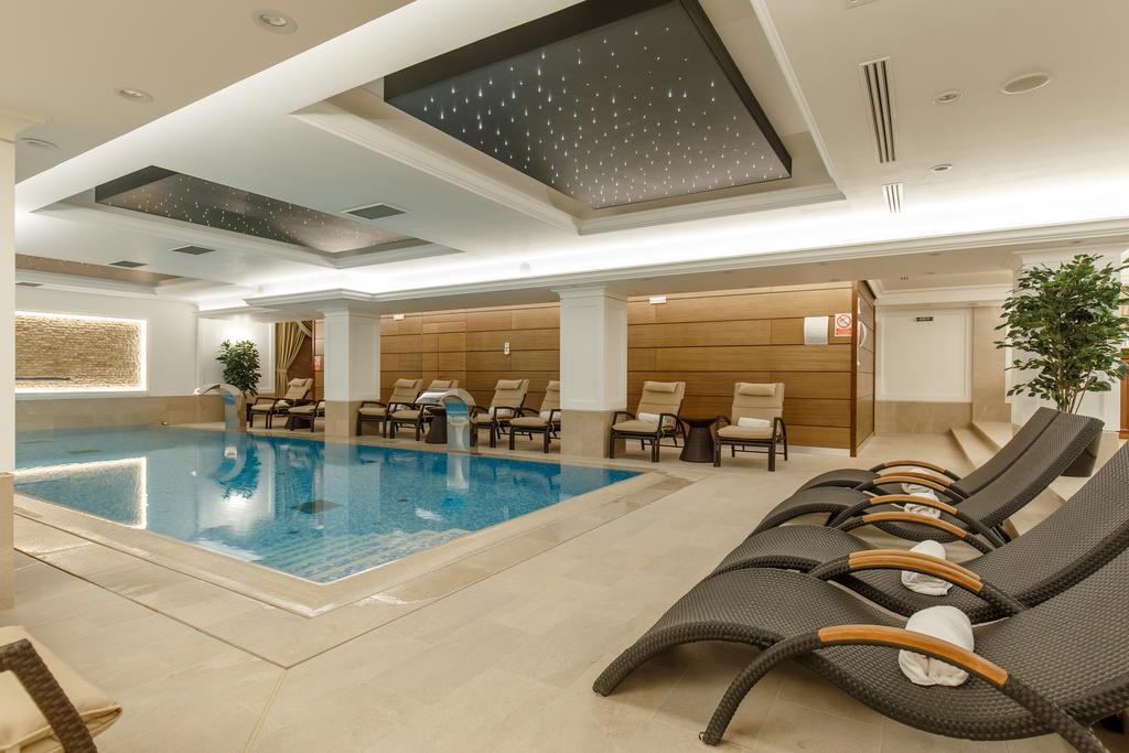 Gabriela Hotel