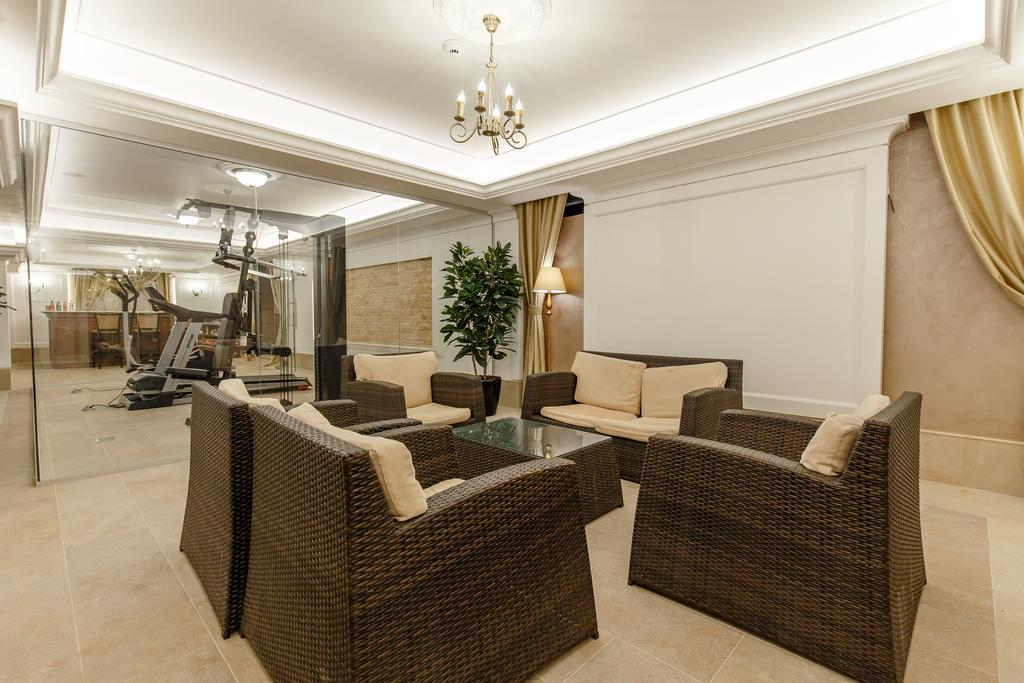 Hotel Gabriela 3*
